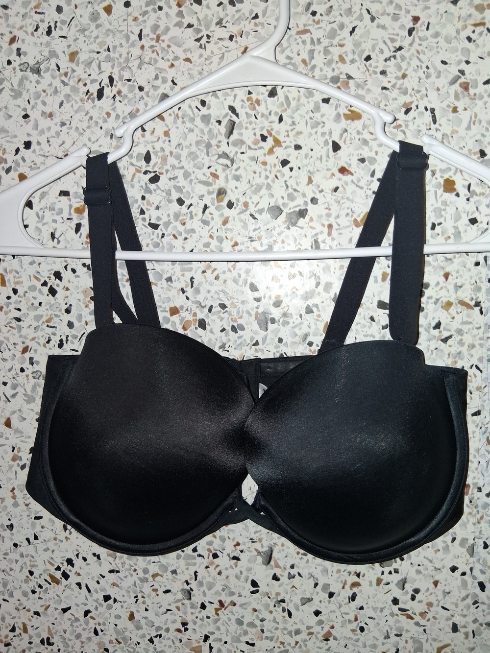 Women's Maidenform Multifunctional Tshirt Bra Size 38D Black Padded With Wires